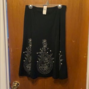 Beautiful, White embroidered black skirt!